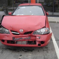 Nissan Almera po havárii
